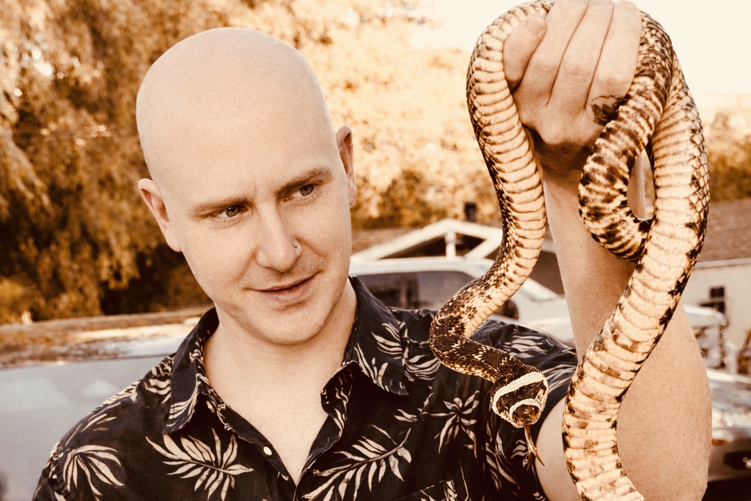 Snake handler Scott with a rattlesnake