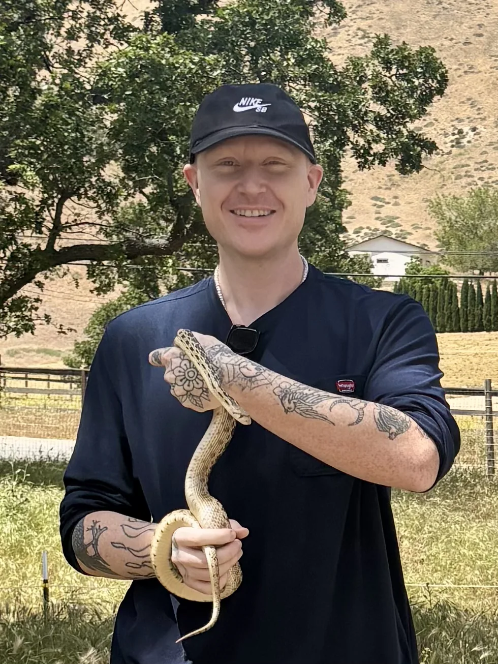 Scott Quashen — rattlesnake handler